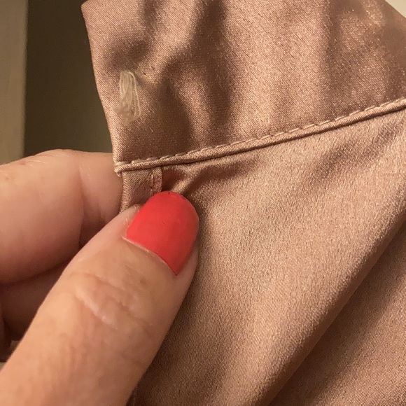 Gorgeous copper satin blouse . - Picture 3 of 4